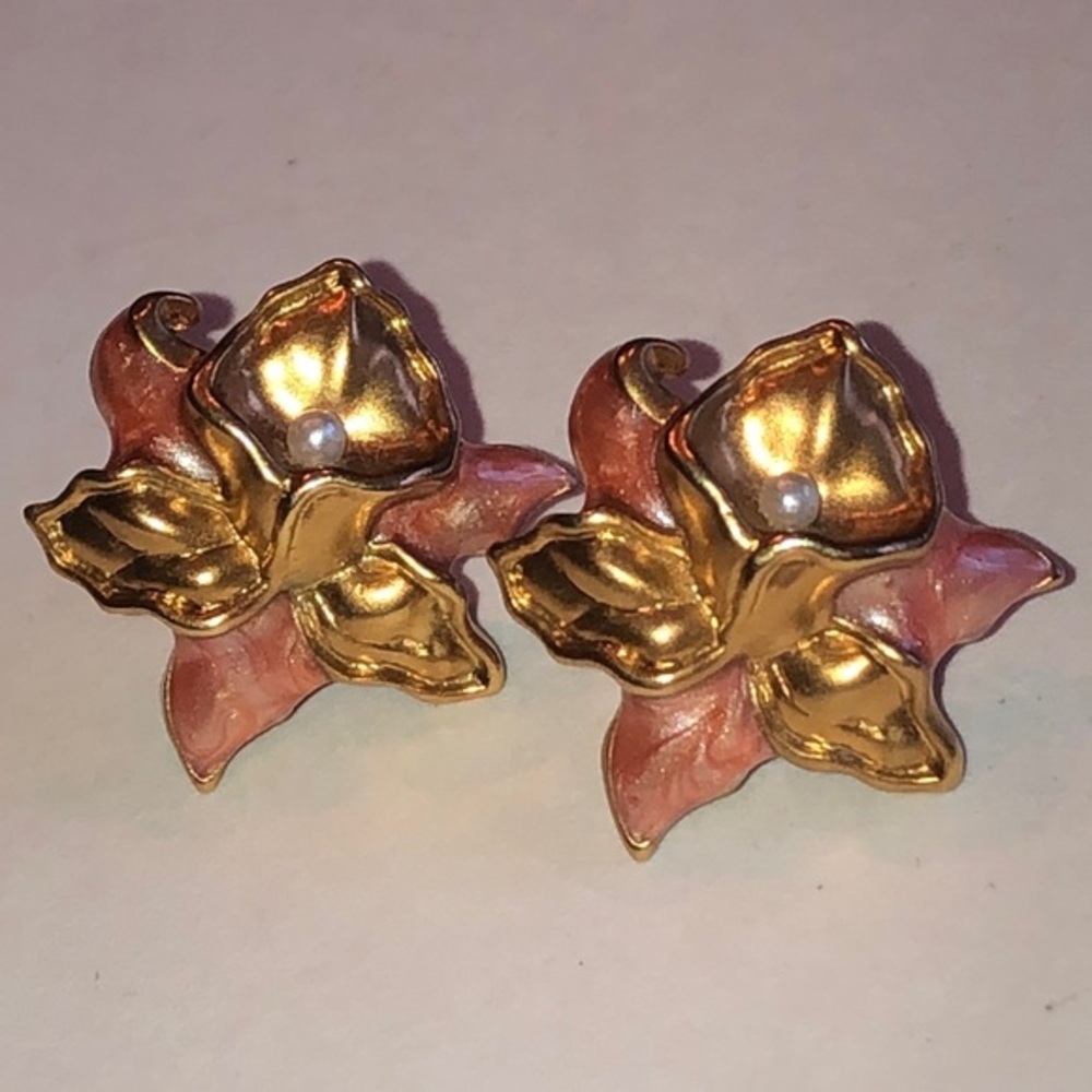 Elegant Gold Tone and Pink Enamel Faux Pearl Floral Earrings